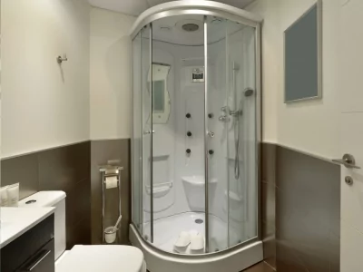 Relaks pod prysznicem - Kabiny prysznicowe z hydromasażem